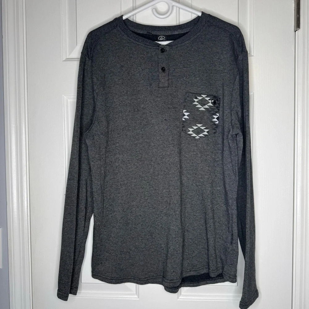 Volcom Men’s Gray Long Sleeve Henley Shirt with Pocket cotton blend - Picture 7 of 7